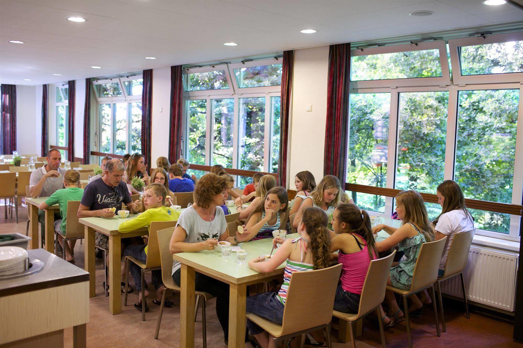 Stayokay Hostel Арнем Экстерьер фото
